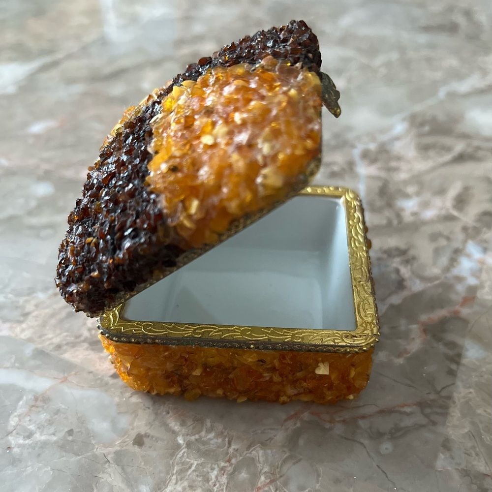 Vintage Genuine Baltic Amber Mosaic Porcelain Trinket Box 2.5”x2.5”x1”